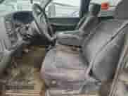 2003 Chevrolet Silverado 2500HD LS с VIN 1GCHK23183F208335, выставлен на аукционе Copart как лот 80215095 с пробегом 304 088 миль миль и Чистый • Clean title. История ставок и продаж доступна на DreamBid. Изображение 7.