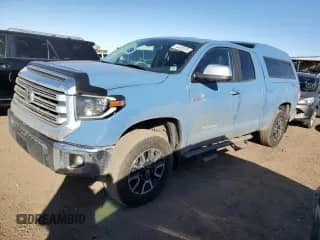 2020 Toyota Tundra Limited z VIN 5TFBY5F18LX932361, wystawiony jako Copart lot #44435335 z przebiegiem 93 272 mil mil oraz Szkoda całkowita • Salvage title. Historia ofert i sprzedaży dostępna na DreamBid. Obrazek 1.