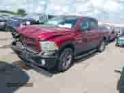 2015 Ram 1500 Big Horn z VIN 1C6RR6LT2FS639684, wystawiony jako IAAI lot #42981923 z przebiegiem 121 902 mil mil oraz . Historia ofert i sprzedaży dostępna na DreamBid. Obrazek 17.