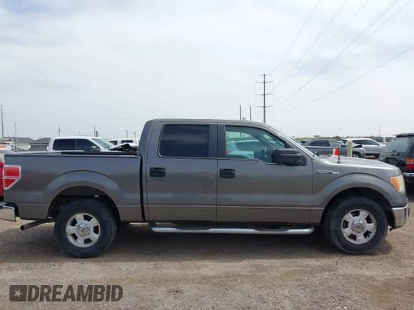 2009 Ford F-150 XL with VIN 1FTRW12819KB52188, listed as a IAAI auction lot 41677987 with 195,750 mi miles and . Bid and sale history available at DreamBid. Image 13.