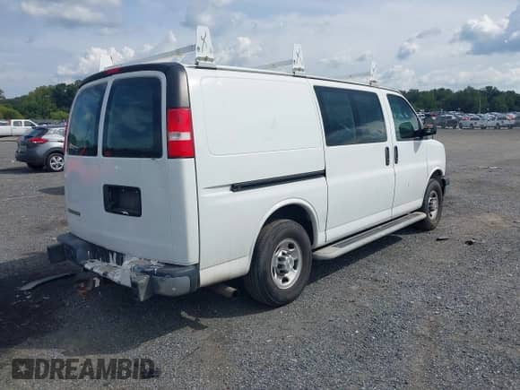 2019 Chevrolet Express Cargo с VIN 1GCWGAFG0K1244020, выставлен на аукционе IAAI как лот 43221811 с пробегом 172 044 миль миль и . История ставок и продаж доступна на DreamBid. Изображение 4.
