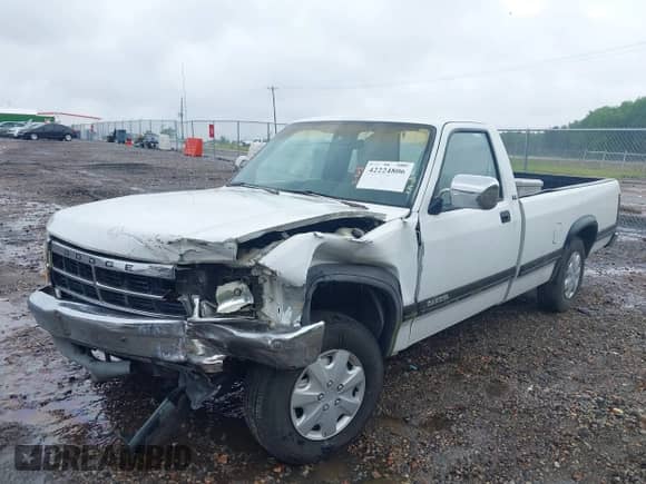 1993 Dodge Dakota S с VIN 1B7FL26X5PS202557, выставлен на аукционе IAAI как лот 42224806 с пробегом 87 871 миль миль и . История ставок и продаж доступна на DreamBid. Изображение 17.