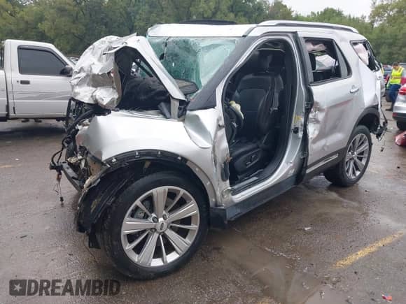 2018 Ford Explorer Limited z VIN 1FM5K8F81JGB67046, wystawiony jako IAAI lot #43290276 z przebiegiem Nie podano mil oraz . Historia ofert i sprzedaży dostępna na DreamBid. Obrazek 20.