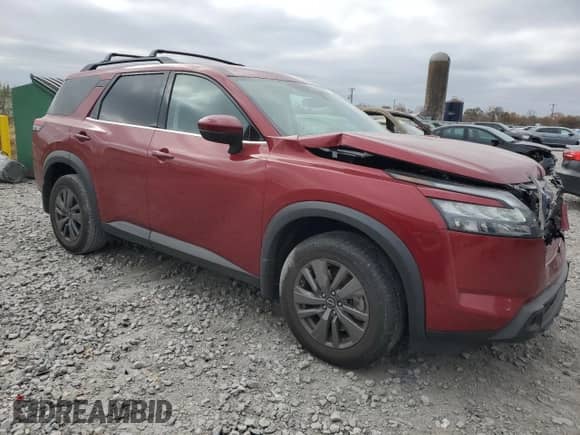 2023 Nissan Pathfinder SV z VIN 5N1DR3BA9PC231305, wystawiony jako Copart lot #85828004 z przebiegiem 49 228 mil mil oraz Szkoda całkowita • Salvage title. Historia ofert i sprzedaży dostępna na DreamBid. Obrazek 4.