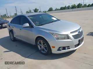 2014 Chevrolet Cruze 2LT с VIN 1G1PE5SBXE7329226, выставлен на аукционе IAAI как лот 43195150 с пробегом 208 283 миль миль и . История ставок и продаж доступна на DreamBid. Изображение 1.