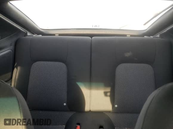 2003 Hyundai Tiburon с VIN KMHHM65D03U095741, выставлен на аукционе Copart как лот 55147305 с пробегом 170 946 миль миль и Списание • Salvage title. История ставок и продаж доступна на DreamBid. Изображение 10.