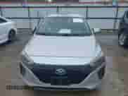 2018 Hyundai Ioniq Blue z VIN KMHC65LC4JU100168, wystawiony jako IAAI lot #43297589 z przebiegiem 104 412 mil mil oraz . Historia ofert i sprzedaży dostępna na DreamBid. Obrazek 13.