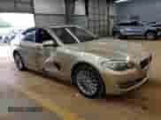 2013 BMW 5 Series 535i с VIN WBAFR7C5XDC823732, выставлен на аукционе Copart как лот 84052645 с пробегом 83 507 миль миль и Списание • Salvage title. История ставок и продаж доступна на DreamBid. Изображение 4.