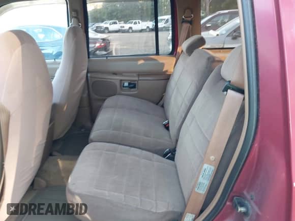 1996 Ford Explorer XL with VIN 1FMDU34X1TUA12018, listed as a IAAI auction lot 43330366 with 86,106 mi miles and . Bid and sale history available at DreamBid. Image 8.