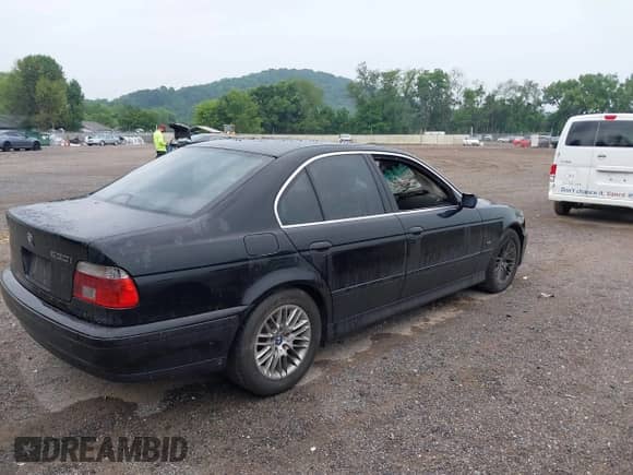 2002 BMW 5 Series 530i с VIN WBADT63482CH85122, выставлен на аукционе IAAI как лот 42721318 с пробегом 130 000 миль миль и . История ставок и продаж доступна на DreamBid. Изображение 4.