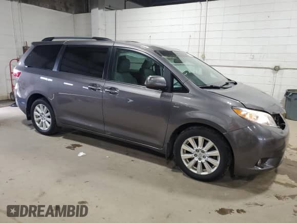 2017 Toyota Sienna XLE with VIN 5TDDZ3DC0HS179694, listed as a Copart auction lot 66945655 with 132,422 mi miles and Salvage title. Bid and sale history available at DreamBid. Image 4.