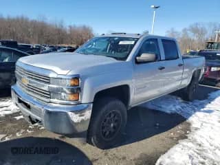 2015 Chevrolet Silverado 2500HD Work Truck с VIN 1GC1KUEG9FF188356, выставлен на аукционе Copart как лот 89043165 с пробегом 266 573 миль миль и Чистый • Clean title. История ставок и продаж доступна на DreamBid. Изображение 1.