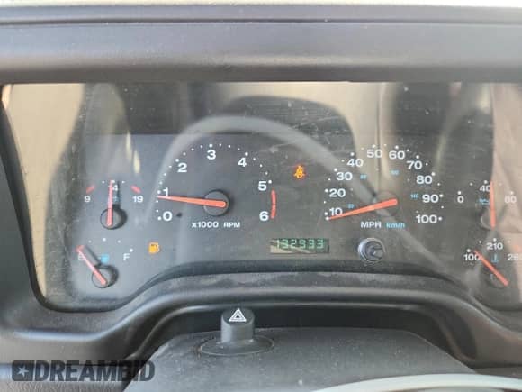 2001 Jeep Wrangler SE with VIN 1J4FA29PX1P372693, listed as a Copart auction lot 83862835 with 132,933 mi miles and Clean title. Bid and sale history available at DreamBid. Image 9.