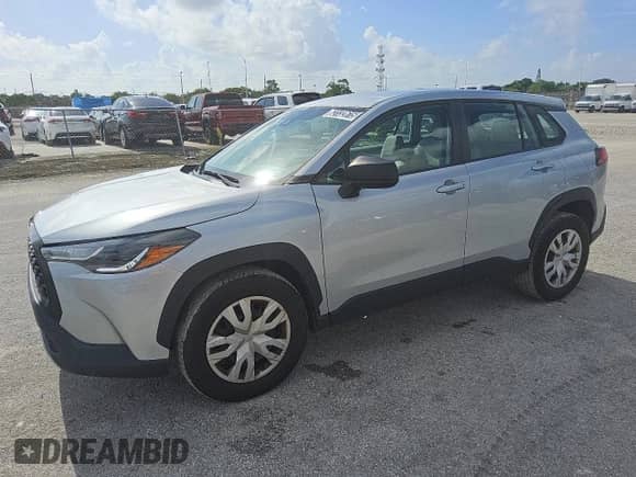 2022 Toyota Corolla Cross L with VIN 7MUAAAAG8NV020350, listed as a Copart auction lot 63132615 with 131,788 mi miles and Clean title. Bid and sale history available at DreamBid. Image 1.