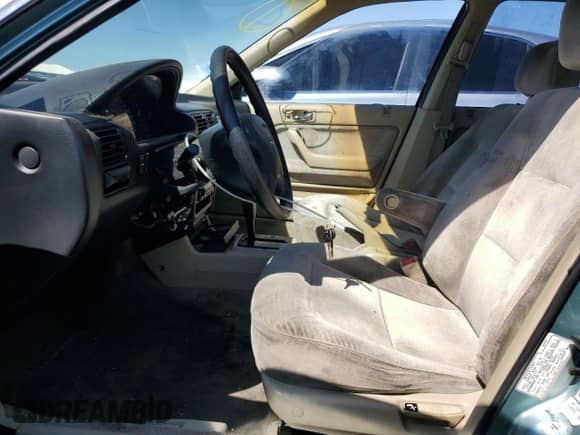 1992 Honda Accord LX z VIN JHMCB7657NC026120, wystawiony jako Copart lot #81516735 z przebiegiem 176 004 mil mil oraz Szkoda całkowita • Salvage title. Historia ofert i sprzedaży dostępna na DreamBid. Obrazek 7.