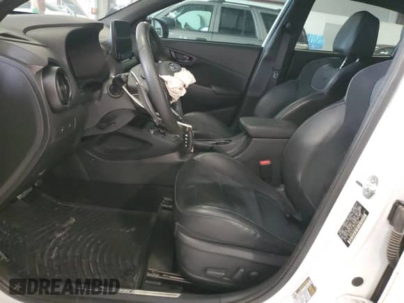 2023 Hyundai Kona с VIN KM8KH3AC2PU010622, выставлен на аукционе Copart как лот 81374545 с пробегом 60 040 миль миль и Списание • Salvage title. История ставок и продаж доступна на DreamBid. Изображение 7.