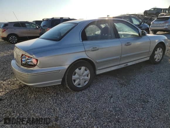 2004 Hyundai Sonata with VIN KMHWF25H14A988842, listed as a Copart auction lot 48551335 with 149,097 mi miles and Salvage title. Bid and sale history available at DreamBid. Image 3.