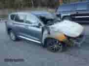 2019 Hyundai Santa Fe SE z VIN 5NMS2CAD9KH003035, wystawiony jako Copart lot #82553015 z przebiegiem Nie podano mil oraz Szkoda całkowita • Salvage title. Historia ofert i sprzedaży dostępna na DreamBid. Obrazek 4.