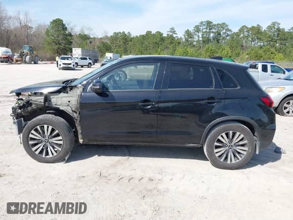 2022 Mitsubishi Outlander SE z VIN JA4APVAU6NU013439, wystawiony jako IAAI lot #41839618 z przebiegiem 35 306 mil mil oraz . Historia ofert i sprzedaży dostępna na DreamBid. Obrazek 15.