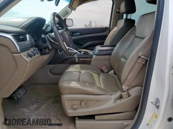 2016 Chevrolet Suburban LT с VIN 1GNSKHKC9GR224499, выставлен на аукционе Copart как лот 67041705 с пробегом 208 731 миль миль и Списание • Salvage title. История ставок и продаж доступна на DreamBid. Изображение 7.