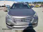 2018 Hyundai Santa Fe 2.4L z VIN 5XYZU3LB5JG553846, wystawiony jako Copart lot #86448105 z przebiegiem 233 991 mil mil oraz Czysty tytuł • Clean title. Historia ofert i sprzedaży dostępna na DreamBid. Obrazek 5.