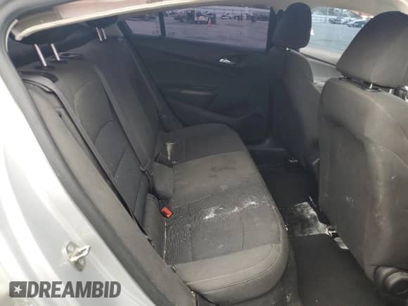 2017 Chevrolet Cruze LS z VIN 1G1BC5SM8H7124364, wystawiony jako Copart lot #81910565 z przebiegiem 75 631 mil mil oraz Szkoda całkowita • Salvage title. Historia ofert i sprzedaży dostępna na DreamBid. Obrazek 10.