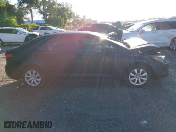 2021 Toyota Corolla LE с VIN 5YFEPMAE0MP225601, выставлен на аукционе IAAI как лот 43314437 с пробегом 69 432 миль миль и . История ставок и продаж доступна на DreamBid. Изображение 14.