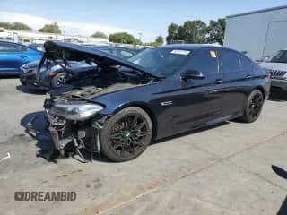 2015 BMW 5 Series 550i с VIN WBAKN9C53FD961583, выставлен на аукционе Copart как лот 62164715 с пробегом Не указан миль и Списание • Salvage title. История ставок и продаж доступна на DreamBid. Изображение 1.