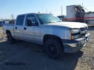 2005 Chevrolet Silverado 1500 Z71 с VIN 2GCEK13T051156742, выставлен на аукционе IAAI как лот 40209027 с пробегом 221 329 миль миль и . История ставок и продаж доступна на DreamBid. Изображение 1.