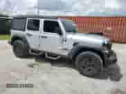 2022 Jeep Wrangler Unlimited Sport with VIN 1C4HJXDN7NW251780, listed as a Copart auction lot 70247304 with 25,935 mi miles and Salvage title. Bid and sale history available at DreamBid. Image 4.