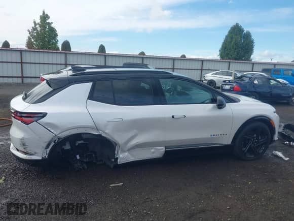 2025 Chevrolet Equinox EV RS with VIN 3GN7DSRP2SS134056, listed as a IAAI auction lot 43366564 with 2,519 mi miles and . Bid and sale history available at DreamBid. Image 14.