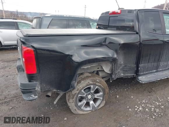 2017 Chevrolet Colorado 4WD Z71 с VIN 1GCHTDEN2H1286140, выставлен на аукционе IAAI как лот 41427846 с пробегом 46 736 миль миль и . История ставок и продаж доступна на DreamBid. Изображение 6.