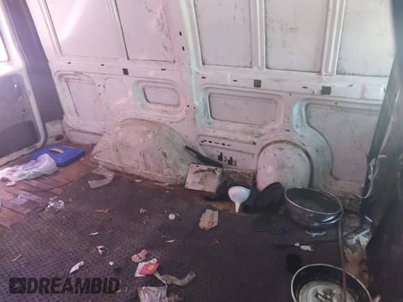 1997 Chevrolet Astro Cargo z VIN 1GCDM19W1VB228491, wystawiony jako IAAI lot #42322752 z przebiegiem 491 108 mil mil oraz . Historia ofert i sprzedaży dostępna na DreamBid. Obrazek 8.