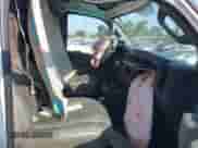 2017 Chevrolet Express Cargo с VIN 1GCWGAFF0H1342190, выставлен на аукционе IAAI как лот 42812013 с пробегом Не указан миль и . История ставок и продаж доступна на DreamBid. Изображение 5.