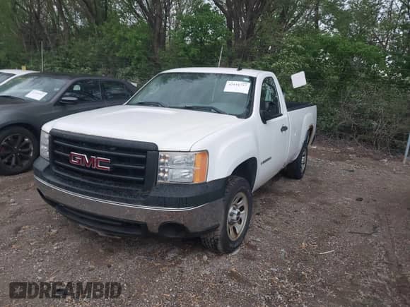 2007 GMC Sierra 1500 Work Truck с VIN 1GTEC14C27Z546439, выставлен на аукционе IAAI как лот 42151757 с пробегом 91 миль миль и . История ставок и продаж доступна на DreamBid. Изображение 2.