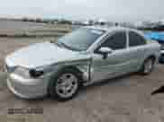 2005 Volvo S60 с VIN YV1RS592052484177, выставлен на аукционе Copart как лот 47921685 с пробегом 132 527 миль миль и Списание • Salvage title. История ставок и продаж доступна на DreamBid. Изображение 1.