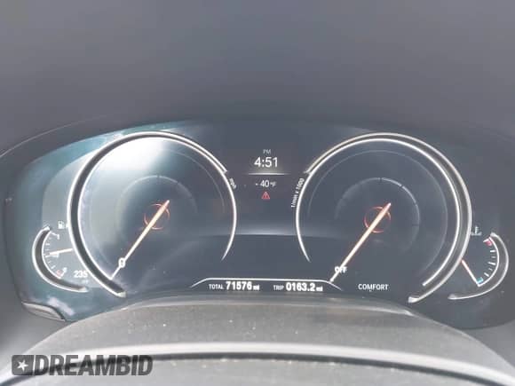 2019 BMW 7 Series 750i z VIN WBA7F0C50KGM26010, wystawiony jako IAAI lot #42188421 z przebiegiem 71 576 mil mil oraz . Historia ofert i sprzedaży dostępna na DreamBid. Obrazek 7.