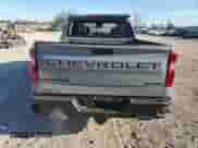 2024 Chevrolet Silverado 1500 Custom Trail Boss z VIN 3GCUDCE89RG260945, wystawiony jako Copart lot #51326915 z przebiegiem 30 768 mil mil oraz Szkoda całkowita • Salvage title. Historia ofert i sprzedaży dostępna na DreamBid. Obrazek 6.