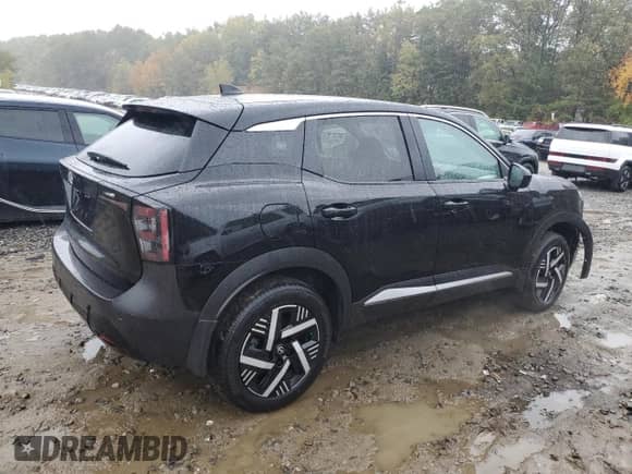 2025 Nissan Kicks SV with VIN 3N8AP6CA3SL351700, listed as a Copart auction lot 86463115 with 10,792 mi miles and Clean title. Bid and sale history available at DreamBid. Image 3.