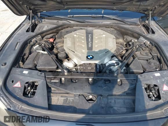 2011 BMW 7 Series 750Li xDrive с VIN WBAKC8C57BC432282, выставлен на аукционе IAAI как лот 42897574 с пробегом 67 855 миль миль и . История ставок и продаж доступна на DreamBid. Изображение 10.