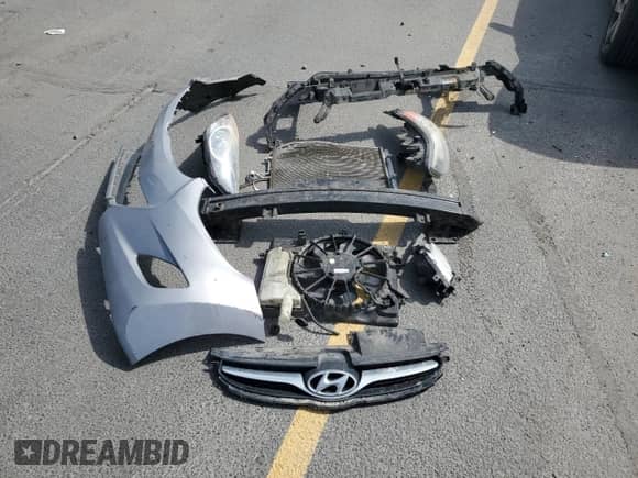 2013 Hyundai Elantra GLS с VIN KMHDH4AE0DU794956, выставлен на аукционе Copart как лот 80319265 с пробегом 110 245 миль миль и Списание • Salvage title. История ставок и продаж доступна на DreamBid. Изображение 12.