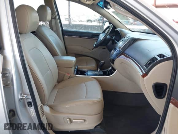 2008 Hyundai Veracruz GLS with VIN KM8NU13C18U048743, listed as a IAAI auction lot 42339914 with 142,906 mi miles and . Bid and sale history available at DreamBid. Image 5.