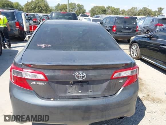 2012 Toyota Camry XLE с VIN 4T1BF1FK1CU173198, выставлен на аукционе IAAI как лот 43350896 с пробегом 197 002 миль миль и . История ставок и продаж доступна на DreamBid. Изображение 16.