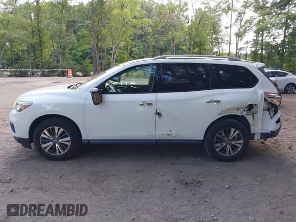 2018 Nissan Pathfinder S with VIN 5N1DR2MN2JC646919, listed as a IAAI auction lot 42958061 with 99,009 mi miles and . Bid and sale history available at DreamBid. Image 14.