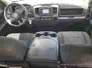 2022 Ram 1500 Tradesman z VIN 1C6RR6FG5NS148216, wystawiony jako Copart lot #68466935 z przebiegiem 72 308 mil mil oraz Nie do naprawy • Non repairable. Historia ofert i sprzedaży dostępna na DreamBid. Obrazek 8.