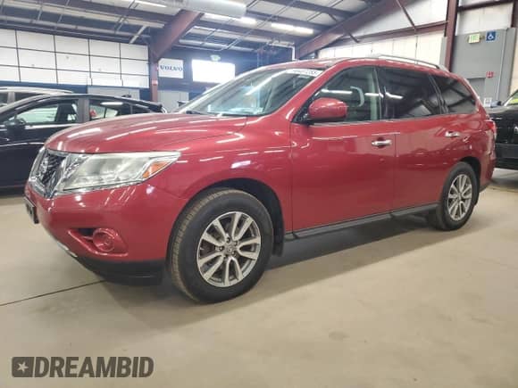 2014 Nissan Pathfinder SV with VIN 5N1AR2MM1EC716698, listed as a Copart auction lot 90437255 with 121,889 mi miles and Clean title. Bid and sale history available at DreamBid. Image 1.