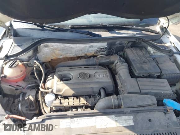 2012 Volkswagen Tiguan S с VIN WVGBV7AX4CW580817, выставлен на аукционе IAAI как лот 43274973 с пробегом 171 332 миль миль и . История ставок и продаж доступна на DreamBid. Изображение 10.