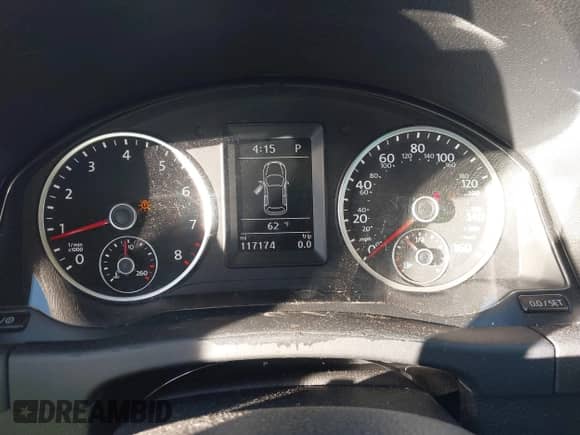 2016 Volkswagen Tiguan S with VIN WVGAV7AX6GW546573, listed as a IAAI auction lot 41672697 with 117,174 mi miles and . Bid and sale history available at DreamBid. Image 7.