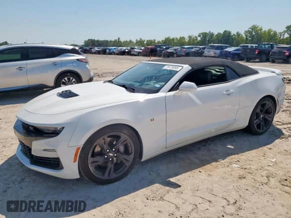2019 Chevrolet Camaro 2SS z VIN 1G1FH3D78K0133838, wystawiony jako Copart lot #71675895 z przebiegiem 105 759 mil mil oraz Szkoda całkowita • Salvage title. Historia ofert i sprzedaży dostępna na DreamBid. Obrazek 1.
