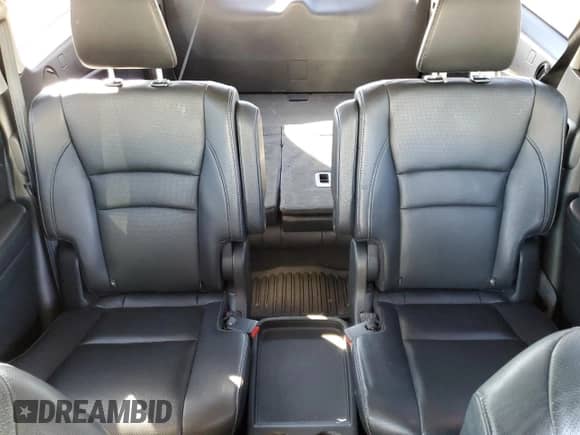 2017 Honda Pilot Elite with VIN 5FNYF6H08HB028022, listed as a Copart auction lot 84253805 with 109,347 mi miles and Salvage title. Bid and sale history available at DreamBid. Image 10.